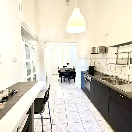 A13apartment Syrakus